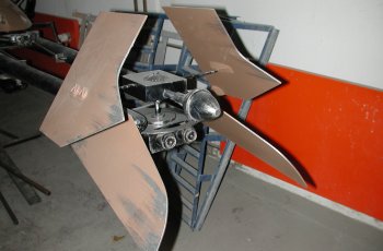 Front steering vanes